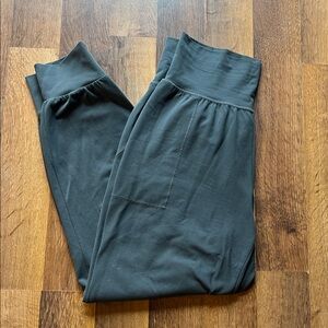 Athleta High Rise Jogger Pants Gray Lightweight Athletic Relaxed Fit